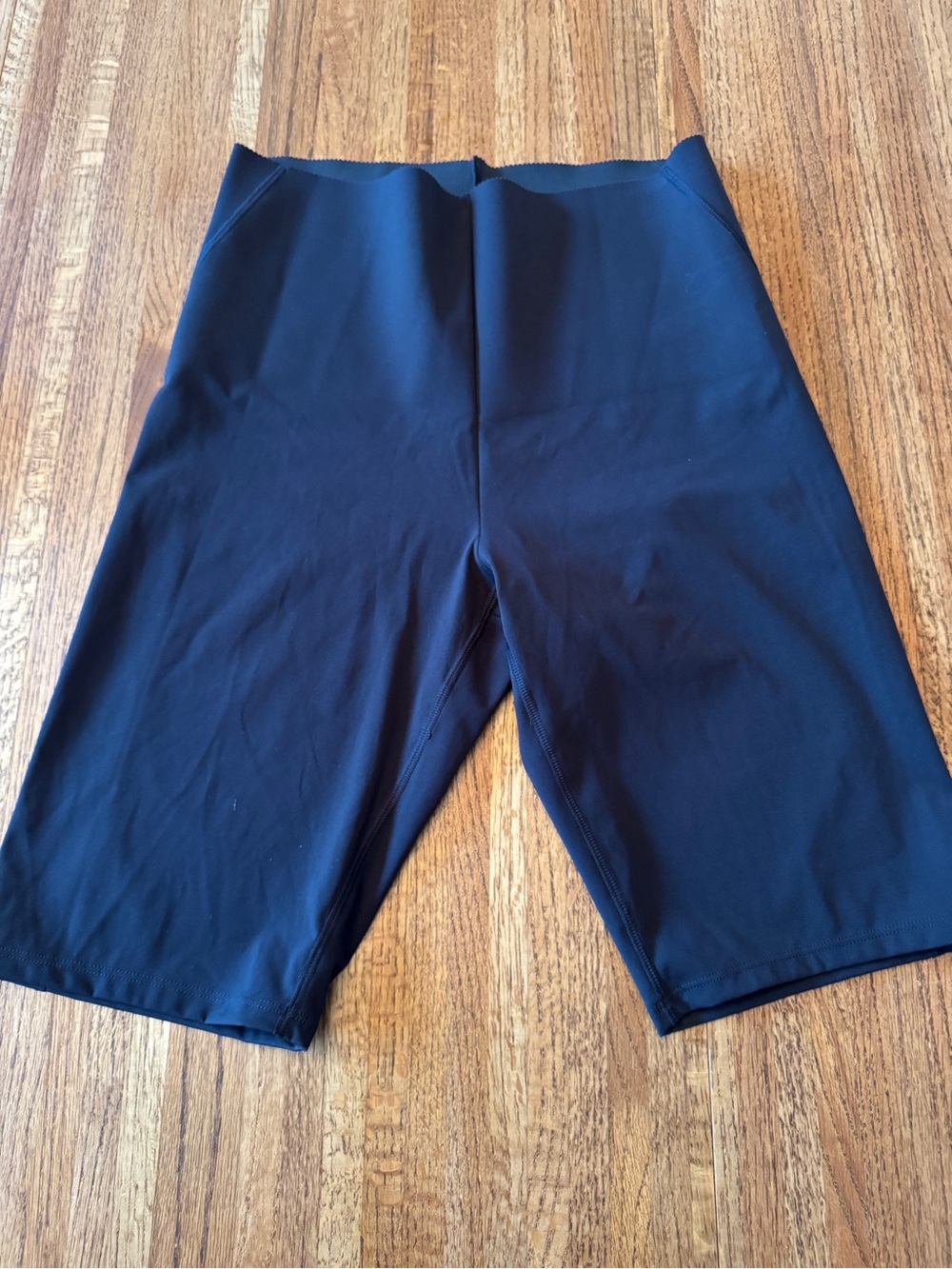 Oysho Black High-Waisted Biker Shorts - Size L